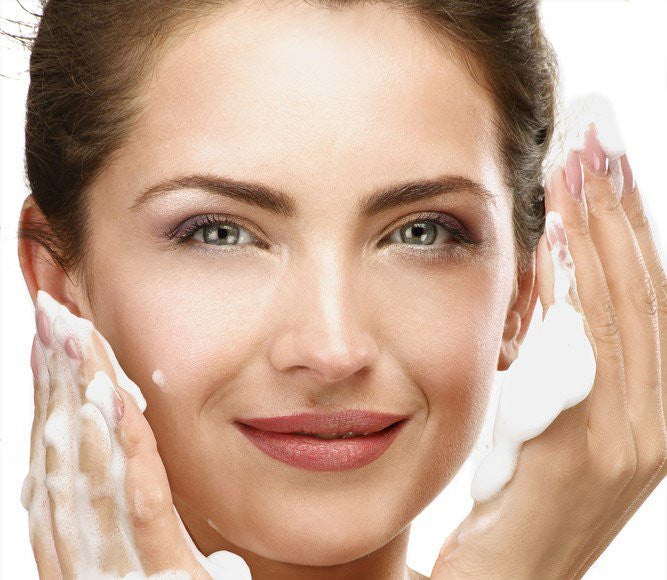 How to Prepare Your Skin for Whitening Cream